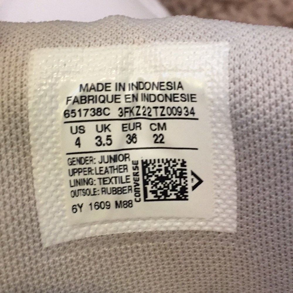 Converse - Picture 4 of 8